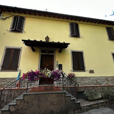 A Collodi Io & Mamma100 M Dal Parco Di Pinocchio Bed and Breakfast Buitenkant foto