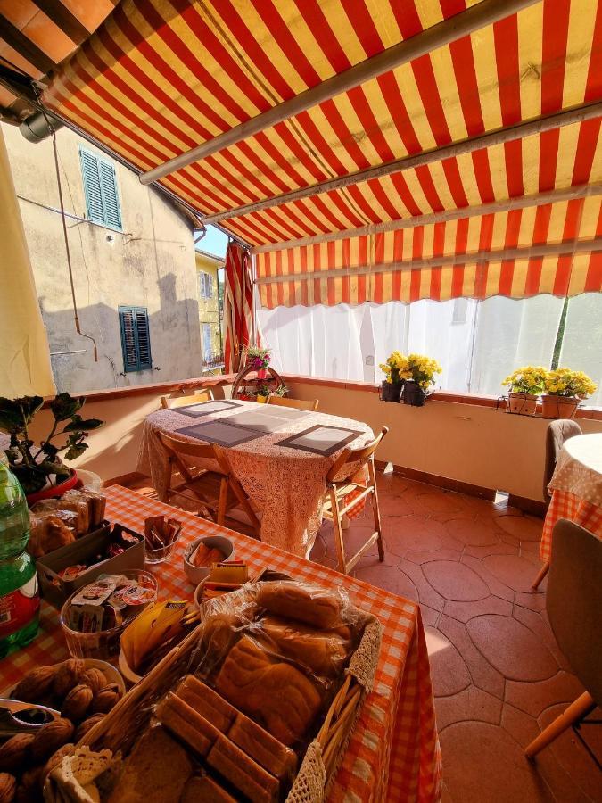 A Collodi Io & Mamma100 M Dal Parco Di Pinocchio Bed and Breakfast Buitenkant foto